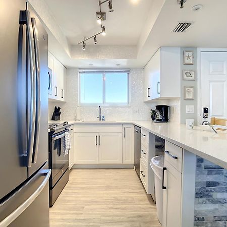 Oceanfront Balcony, Pool, Bbq, Steps To Flagler Ave Villa New Smyrna Beach Exteriör bild